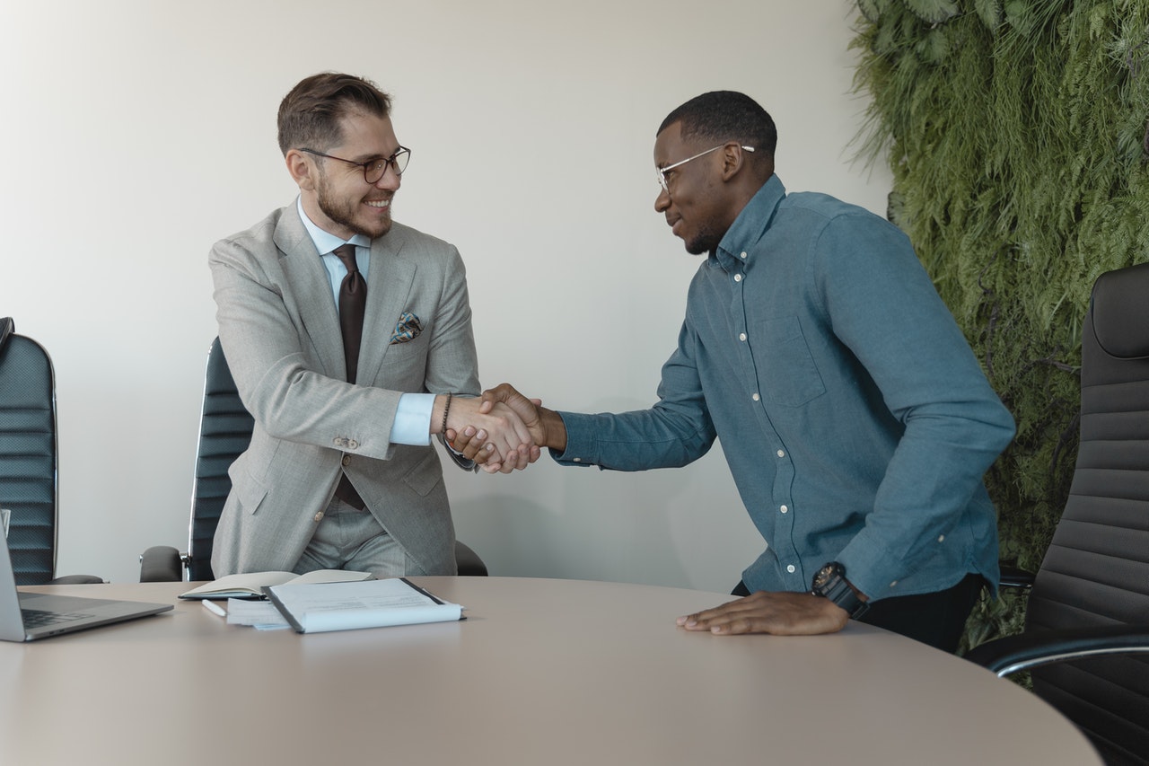 marketing for recruitment attract candidates